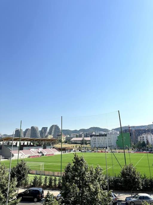 Great Apartament Near Lake & Blloku Area Tirana Esterno foto